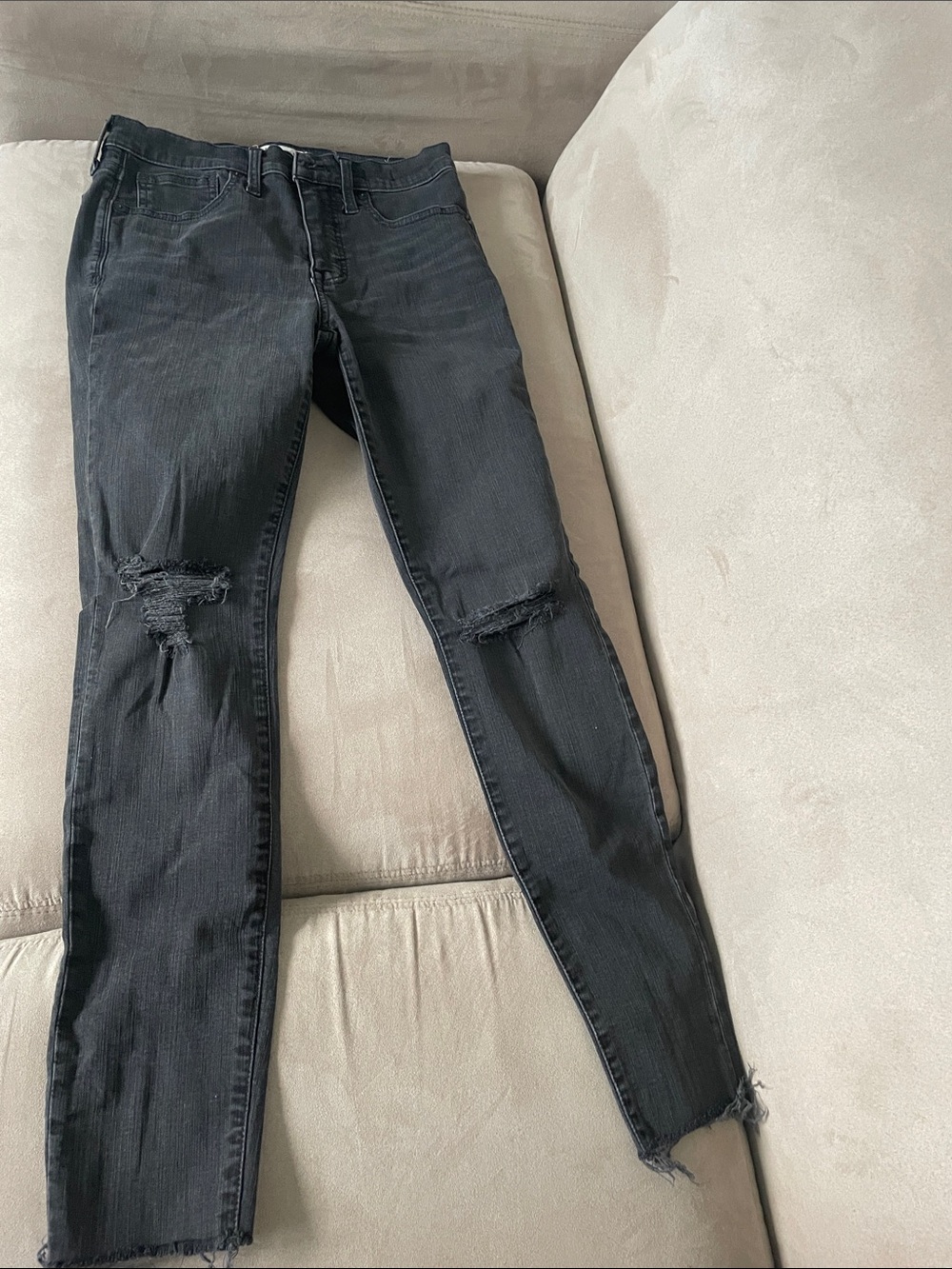 Madewell Black Skinny Jeans with Knee Distress